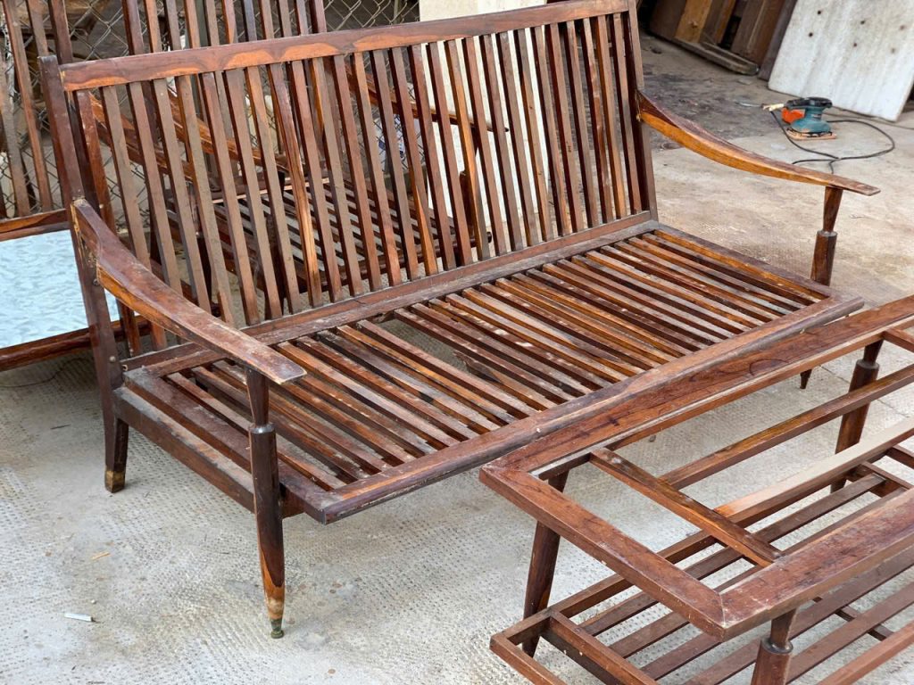 Thu Mua Bàn Ghế Gỗ Tại Quận 10