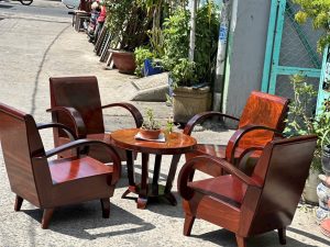 Thu Mua Bàn Ghế Gỗ Tại Hóc Môn