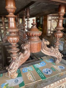 Thanh Lý Bàn Ghế Gỗ – Giải Pháp Xanh Cho Cuộc Sống Hiện Đại