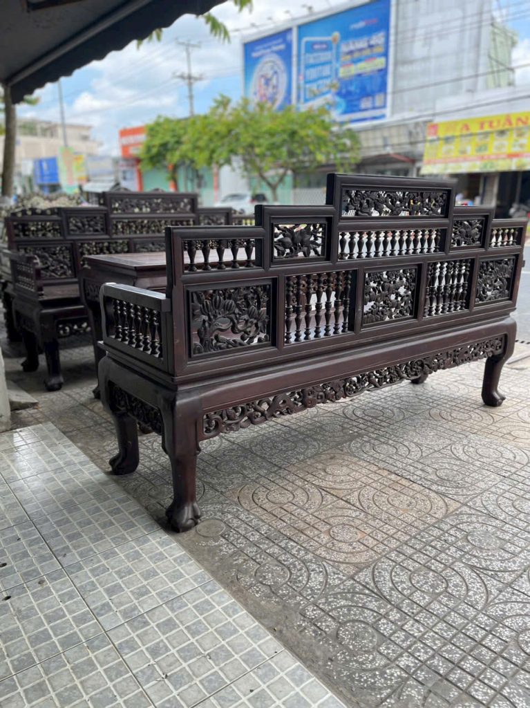 Thu Mua Bàn Ghế Gỗ Tại Bình Thuận – Hiệu Quả Và Bền Vững