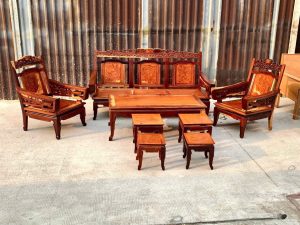 Vì Sao Dịch Vụ Thu Mua Bàn Ghế Gỗ Tại Đồng Nai Đang "Lên Ngôi"?