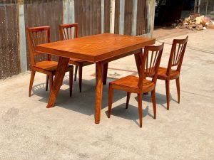 Lý Do Nên Thanh Lý Bàn Ghế Gỗ Qua Đơn Vị Thu Mua Uy Tín