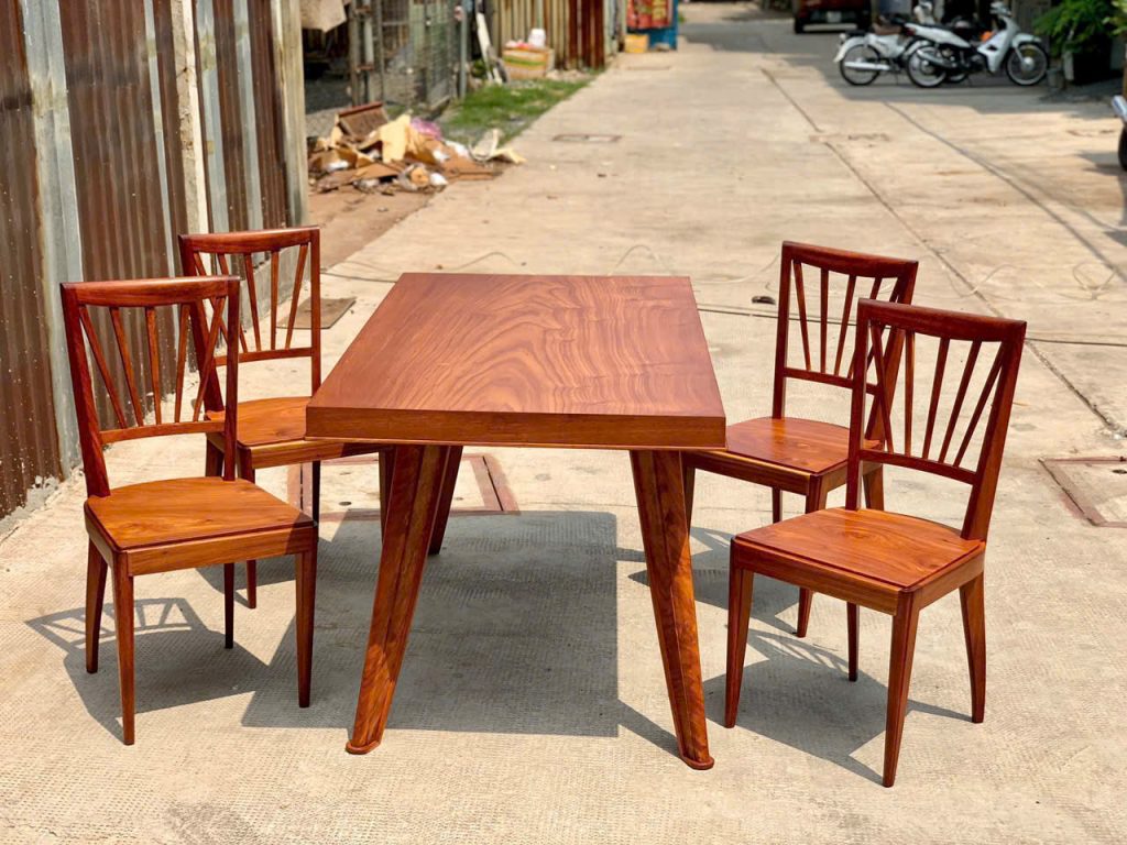 Thu Mua Bàn Ghế Cũ Tại Thuận An – Uy Tín, Giá Tốt Nhất