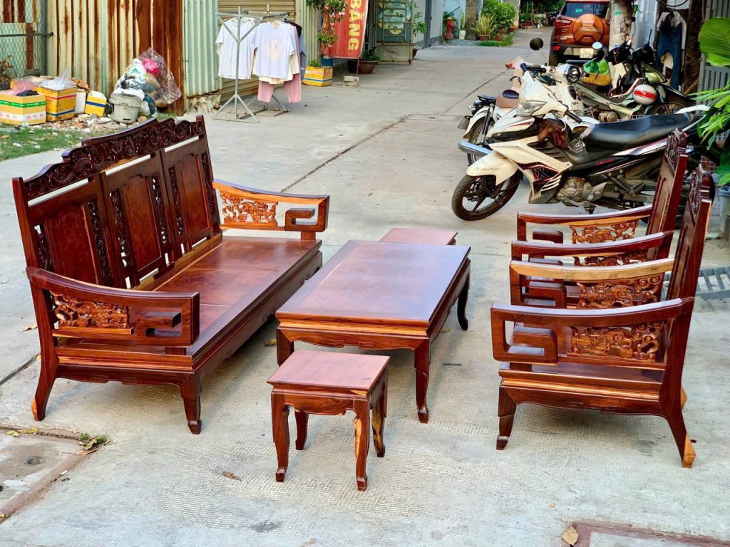 Thu Mua Bàn Ghế Gỗ Tại Dĩ An – Uy Tín, Giá Cao