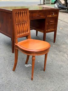 Những lợi ích thiết thực khi thanh lý bàn ghế gỗ cũ