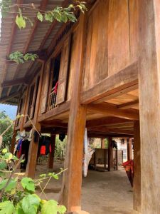 Nhà gỗ cũ – "kho báu" với các doanh nghiệp nội thất