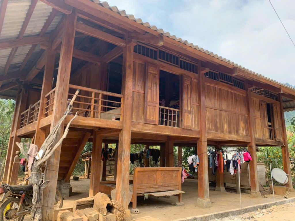 Thu Mua Nhà Gỗ Tại Bình Phước – Gìn Giữ Giá Trị Truyền Thống