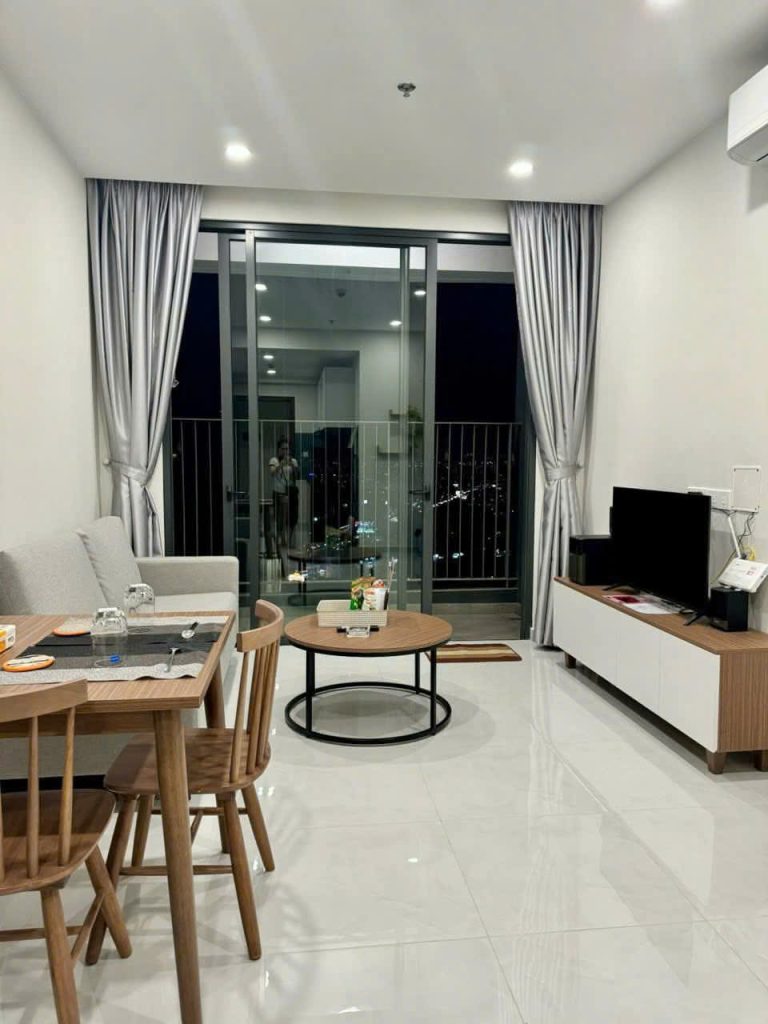 Thu Mua Bàn Ghế Khách Sạn: Chuyên Nghiệp, Nhanh, Gọn, Đúng Giá