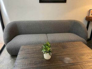 Tưởng bán lẻ từng món sẽ được giá hơn