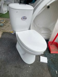 Chọn đơn vị thu mua thiết bị vệ sinh tận nơi như thế nào để tránh rủi ro?